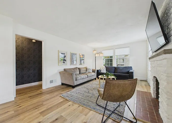 Brick - 3bed 2full Bath! Downtown Ferienhaus *