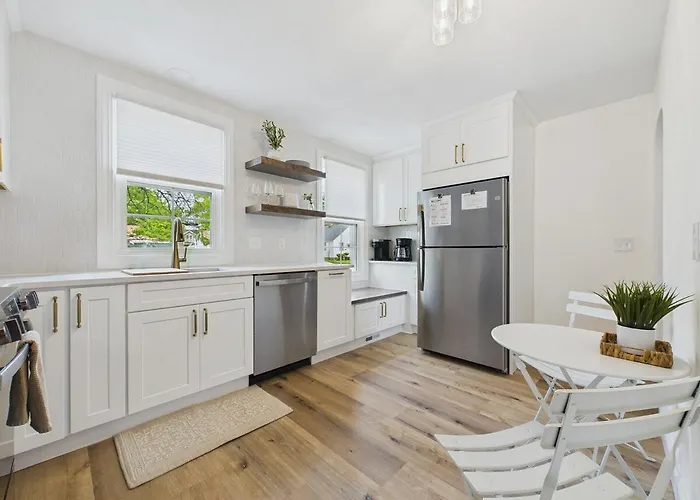 Brick - 3bed 2full Bath! Downtown Ferienhaus *