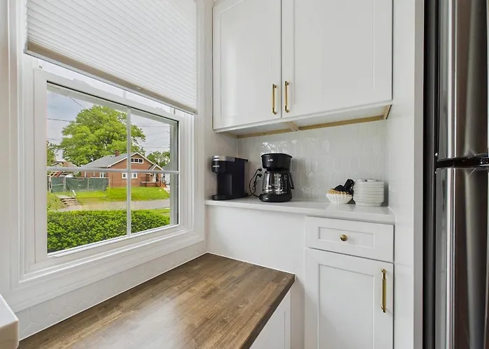 Brick - 3bed 2full Bath! Downtown Ferienhaus Edwardsville