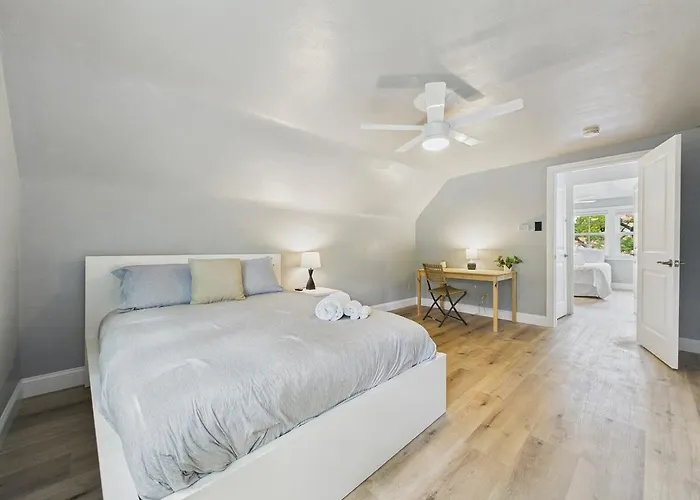 Brick - 3bed 2full Bath! Downtown Ferienhaus