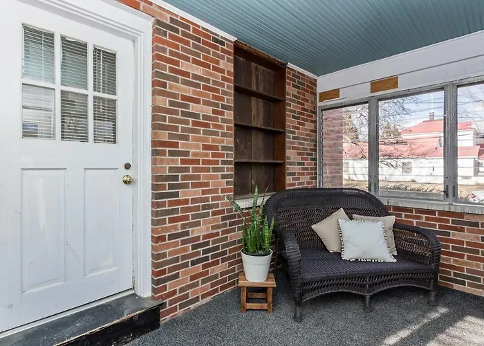Brick - 3bed 2full Bath! Downtown Ferienhaus
